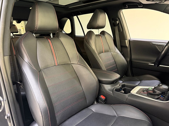 Toyota RAV4 20 of 23
