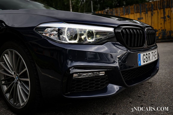 BMW 530e 4 of 19