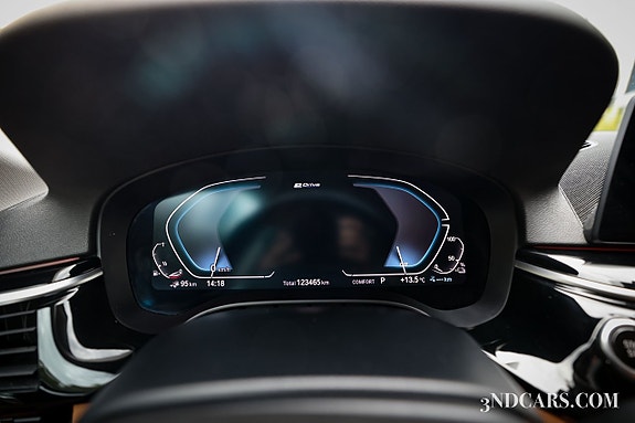 BMW 530e 19 of 19
