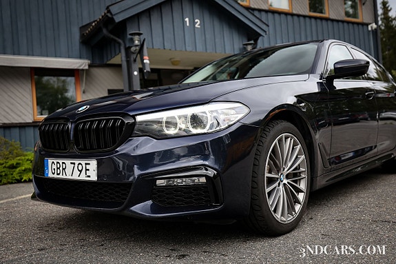 BMW 530e 2 of 19