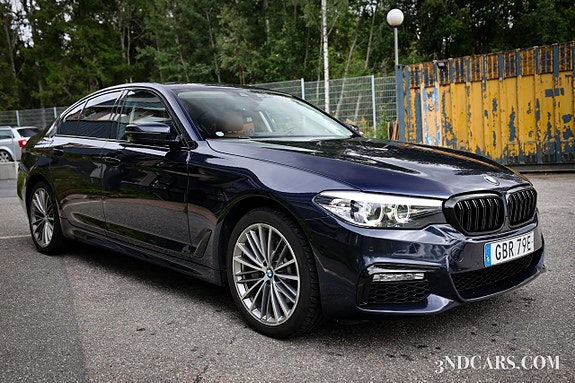 BMW 530e 3 of 19
