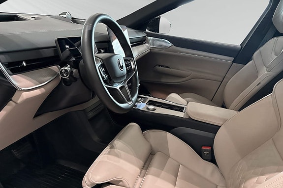 Volvo EX90 7 of 30