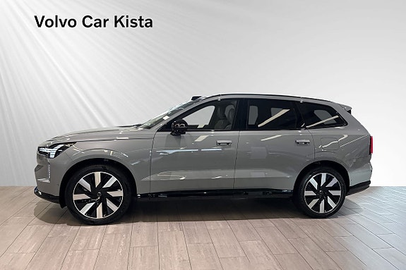 Volvo EX90 3 of 30
