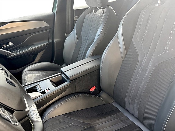Peugeot 308 SW 5 of 16