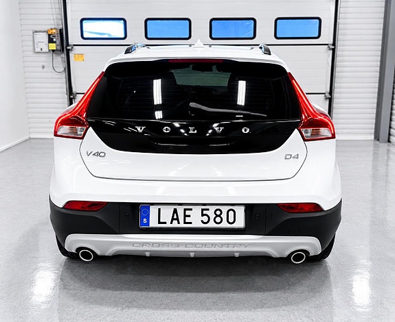 Volvo V40 Cross Country 6 of 10