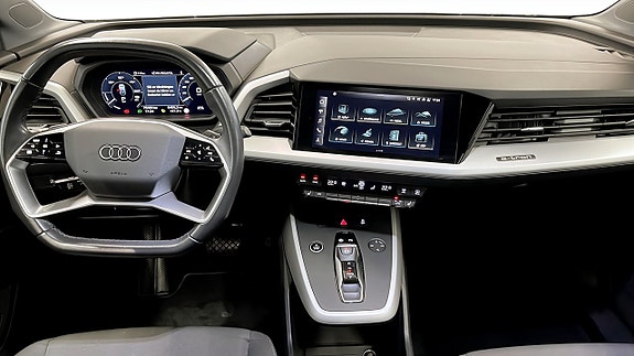 Audi Q4 e-tron 12 of 17