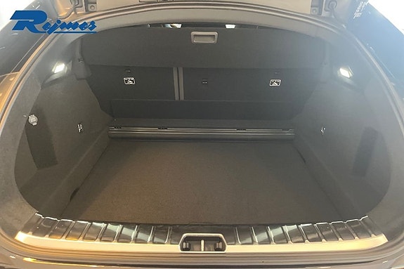 Polestar 4 18 of 23