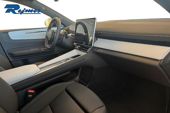 Polestar 4 14 of 23