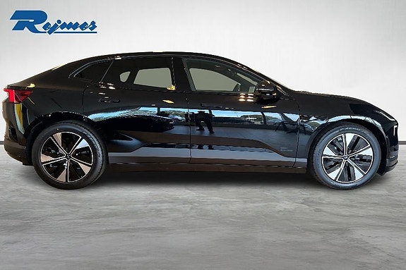 Polestar 4 21 of 23