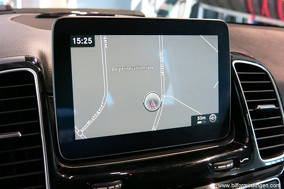 Mercedes-Benz GLE250 d 15 of 19