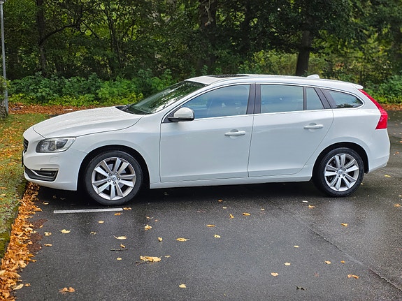 Volvo V60 5 of 12