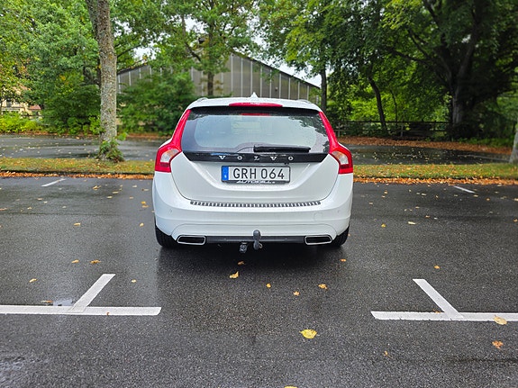 Volvo V60 7 of 12