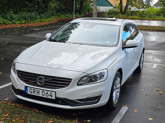 Volvo V60 3 of 12