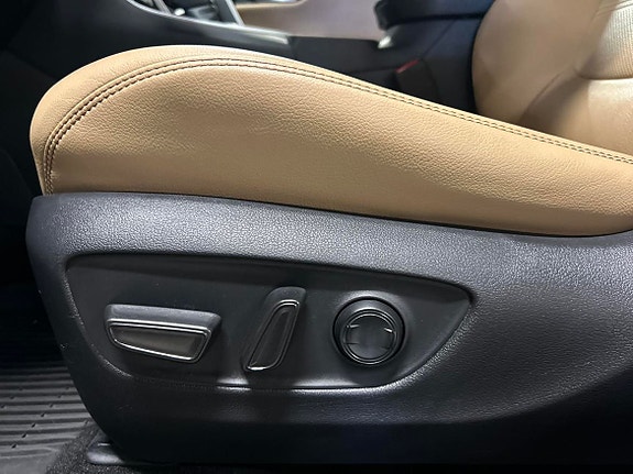 Toyota RAV4 21 of 21