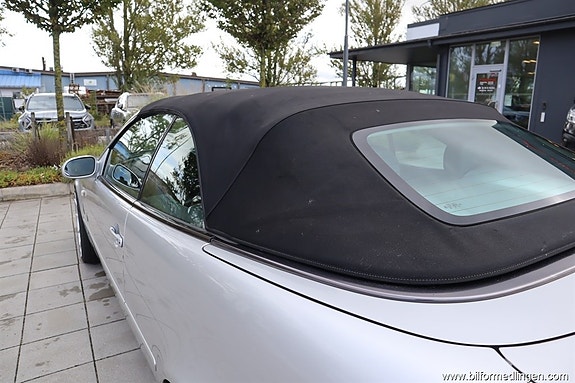 Mercedes-Benz CLK320 12 of 14