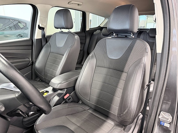 Ford Kuga 5 of 15
