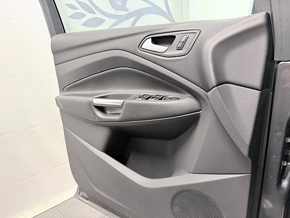 Ford Kuga 15 of 15
