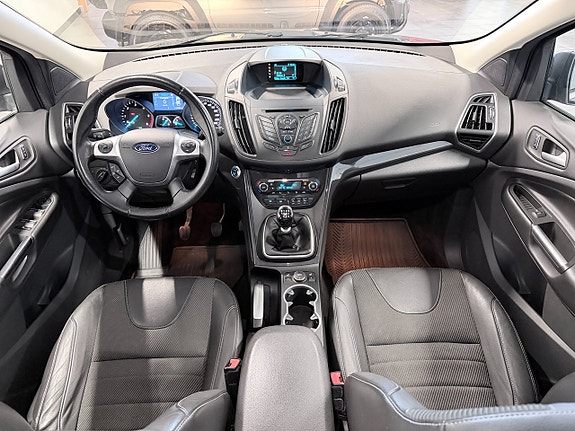 Ford Kuga 9 of 15