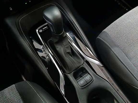 Toyota Corolla 17 of 22