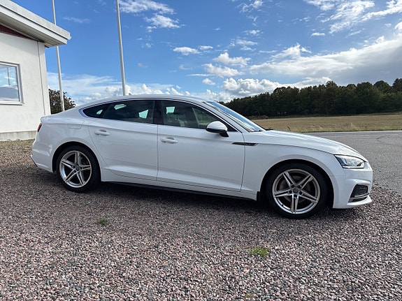 Audi A5 2 of 6