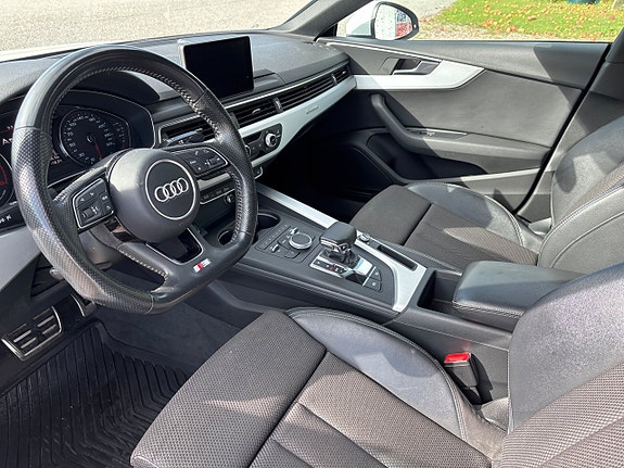 Audi A5 6 of 6