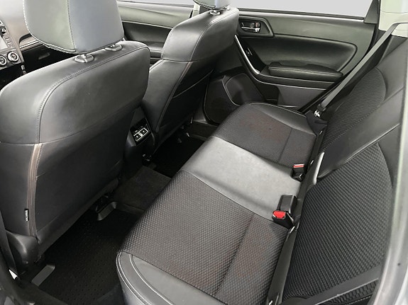 Subaru Forester 11 of 16