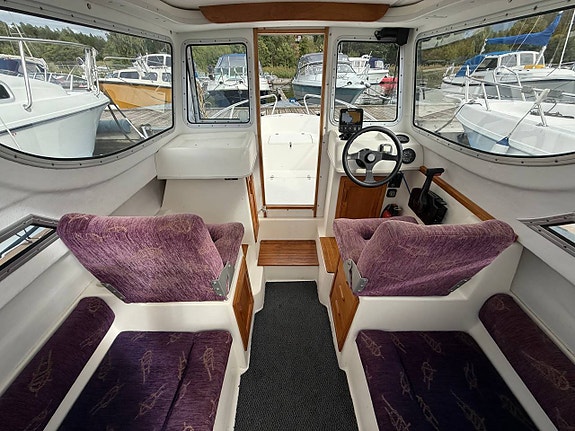 Bella 570 C  Mercury 60 hk EFI 4-takt 2005 5 of 12