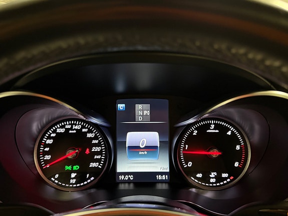 Mercedes-Benz GLC220 d 15 of 16