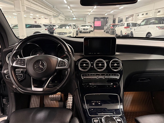 Mercedes-Benz GLC220 d 9 of 16