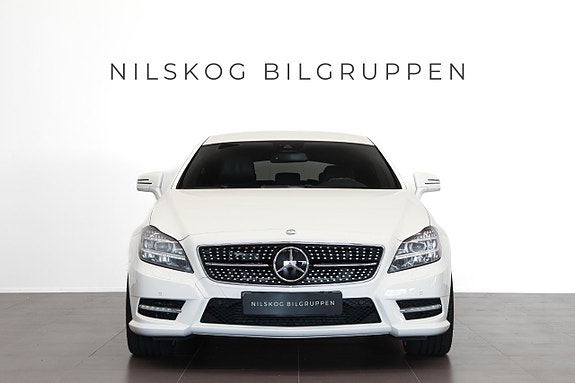 Mercedes-Benz CLS350 2 of 20