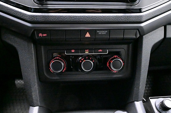 Volkswagen Amarok 18 of 19