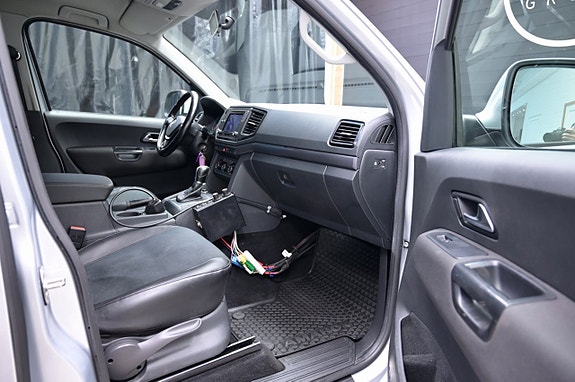 Volkswagen Amarok 8 of 19