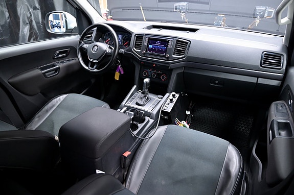 Volkswagen Amarok 9 of 19