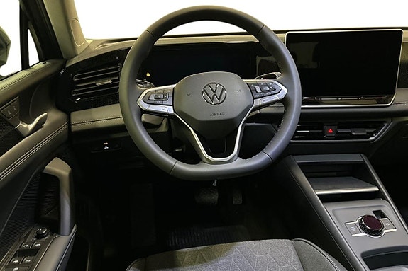 Volkswagen Tiguan 8 of 15