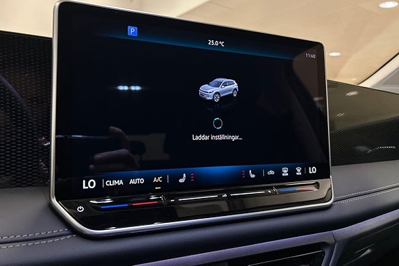 Volkswagen Tiguan 11 of 15