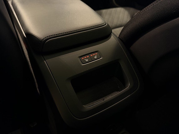 Volvo XC60 21 of 28