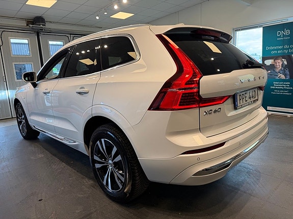 Volvo XC60 3 of 28