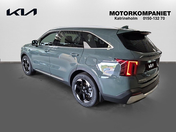 Kia Sorento 6 of 17