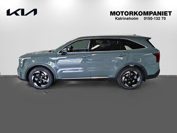 Kia Sorento 4 of 17