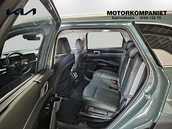 Kia Sorento 9 of 17