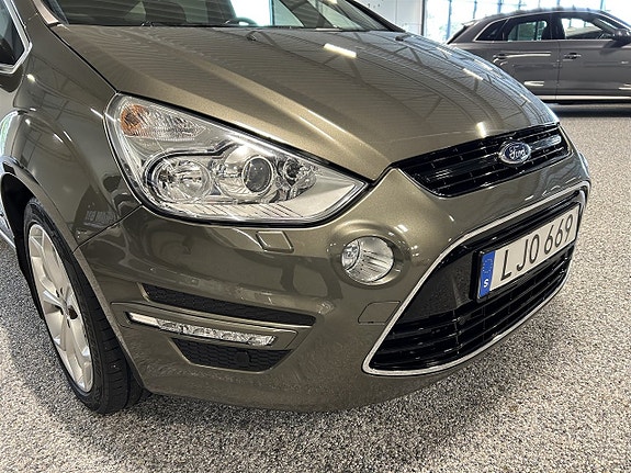 Ford S-MAX 6 of 23