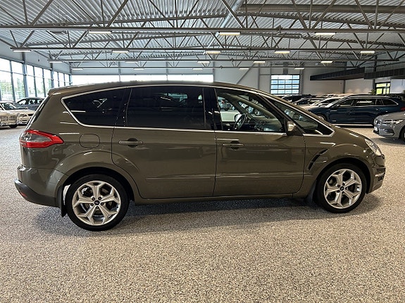 Ford S-MAX 7 of 23