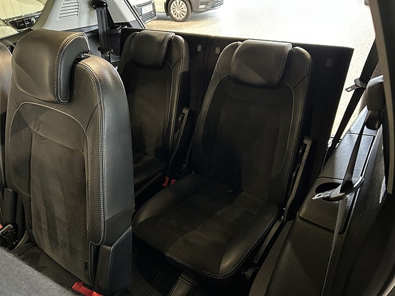Ford S-MAX 15 of 23