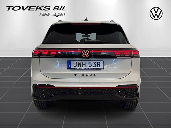 Volkswagen Tiguan 4 of 23