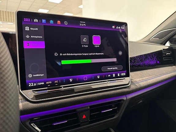 Volkswagen Tiguan 12 of 23