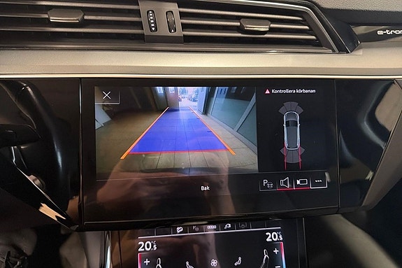 Audi Q8 14 of 25