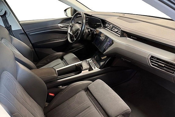 Audi Q8 7 of 25