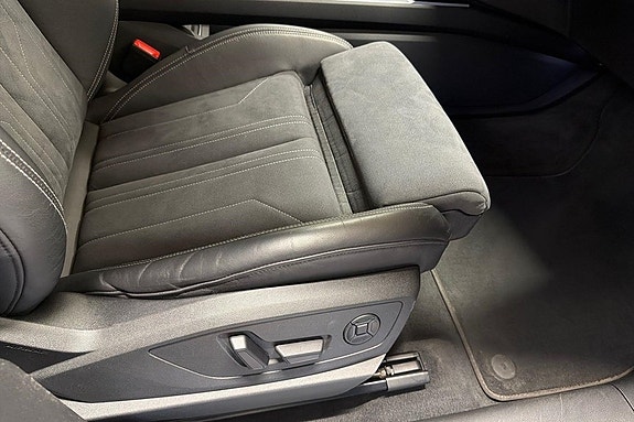 Audi Q8 17 of 25