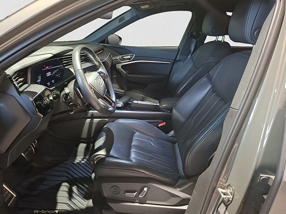 Audi Q8 7 of 12