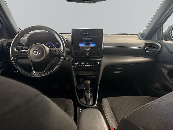 Toyota Yaris Cross 8 of 15